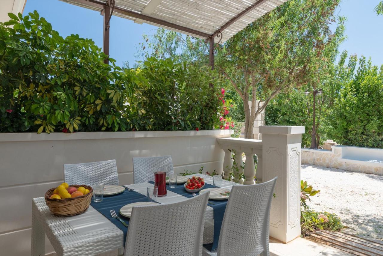 Appartamento Ortensia In Villa Mariella Ostuni Exterior photo
