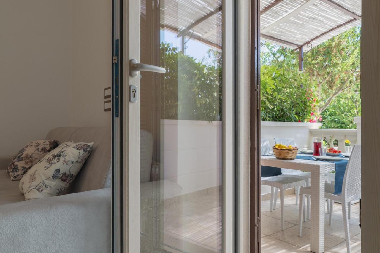 Appartamento Ortensia In Villa Mariella Ostuni Exterior photo