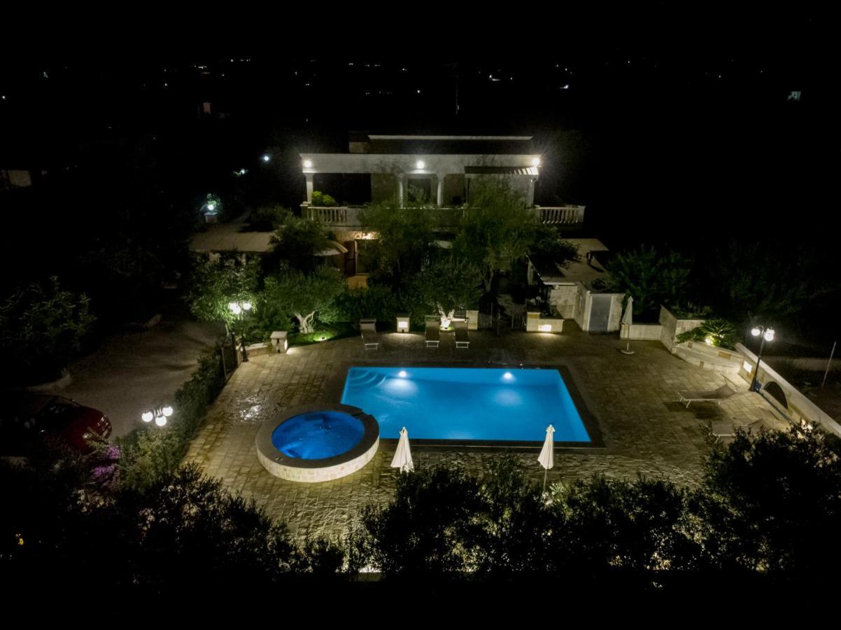 Appartamento Ortensia In Villa Mariella Ostuni Exterior photo